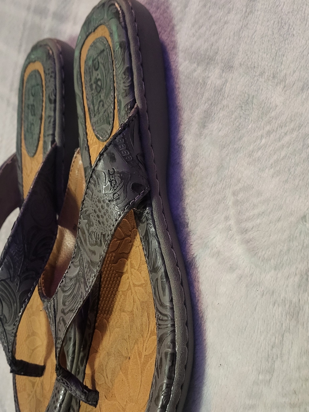 Women's BOC Gray Embossed Thong Sandals - Comfortable Casual Flip Flops 8M - Picture 7 of 10